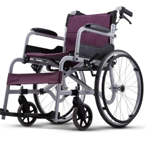Xe lăn Karma Soma 215 bánh to